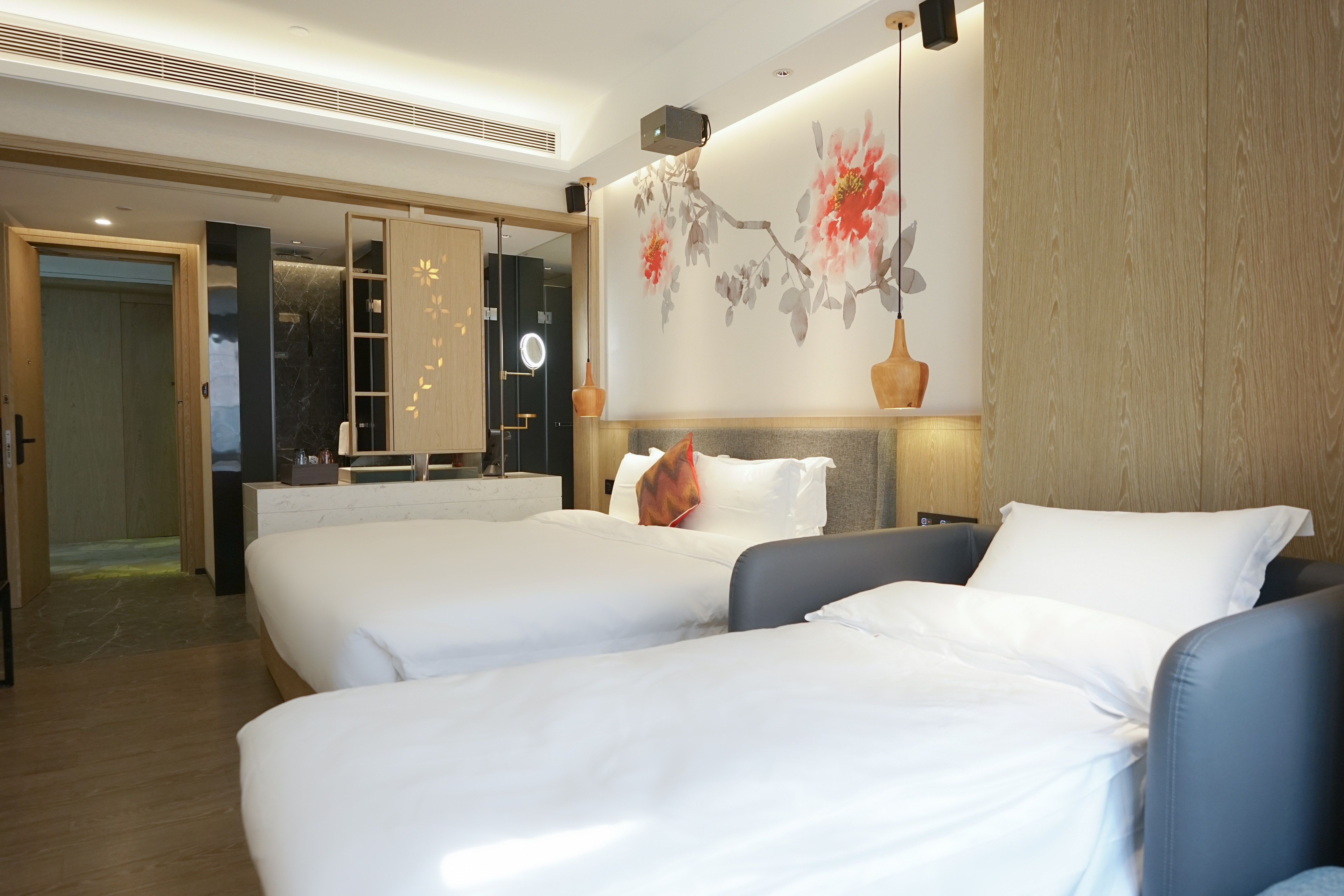 هتل پاکو کانتون تاور کنتون